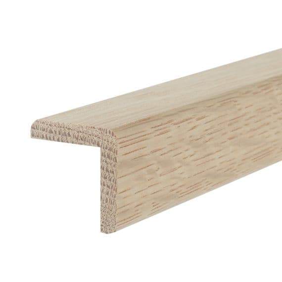 Solid white oak cushion corner moulding 21mm x 21mm showing rounded 90-degree angle profile