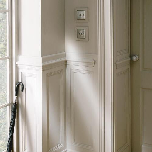 Pine barrel moulding fitted in a traditionally styled interior room