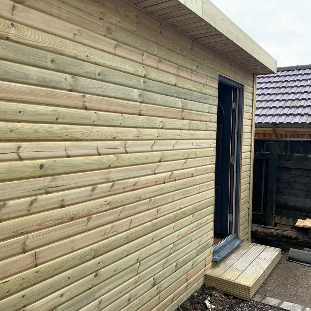 Rewdood Cladding Treated Redwood Loglap Cladding 22mm x 125mm